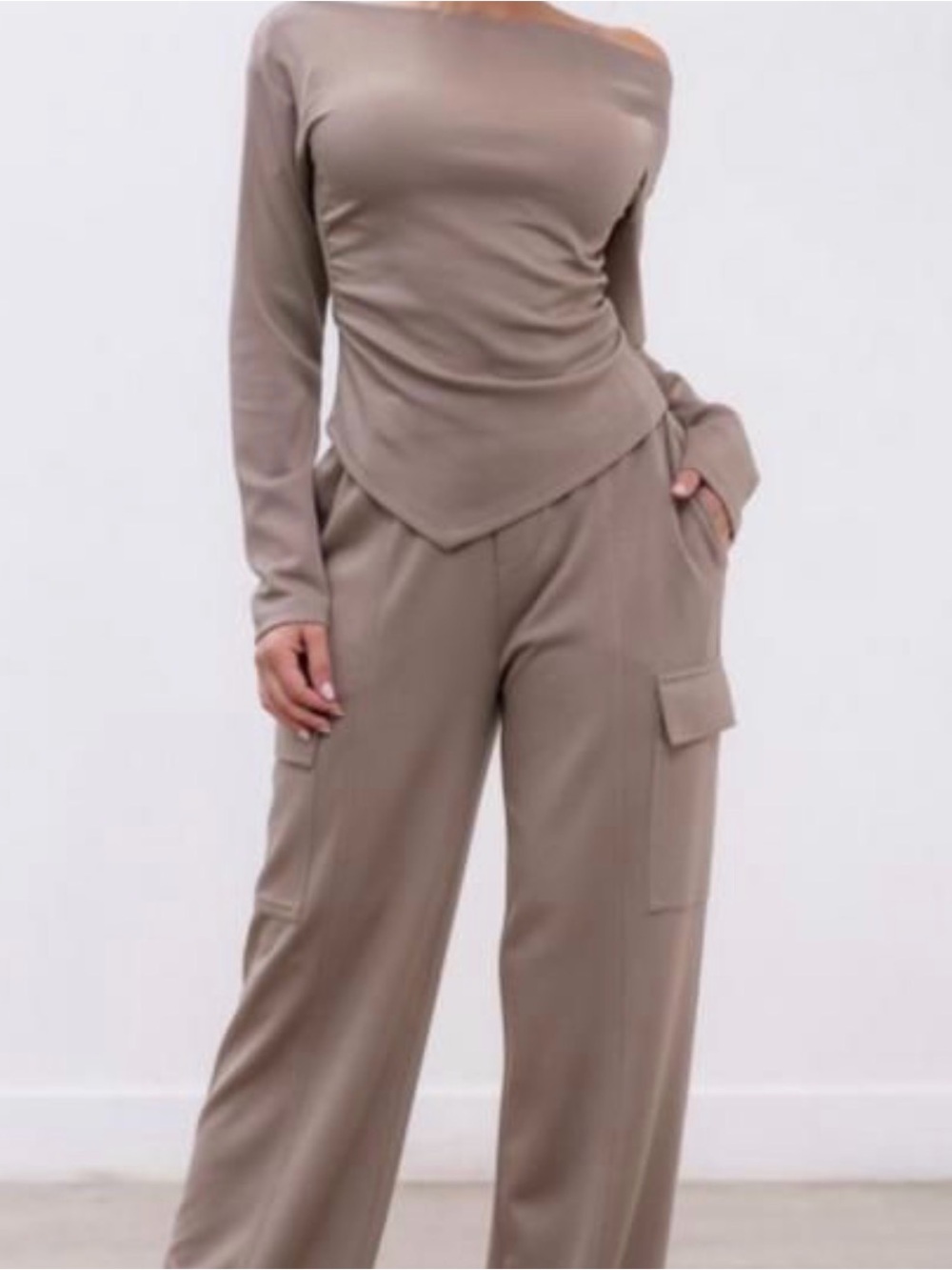 Elliot soft lounge Set in Taupe straight Cargo Pants